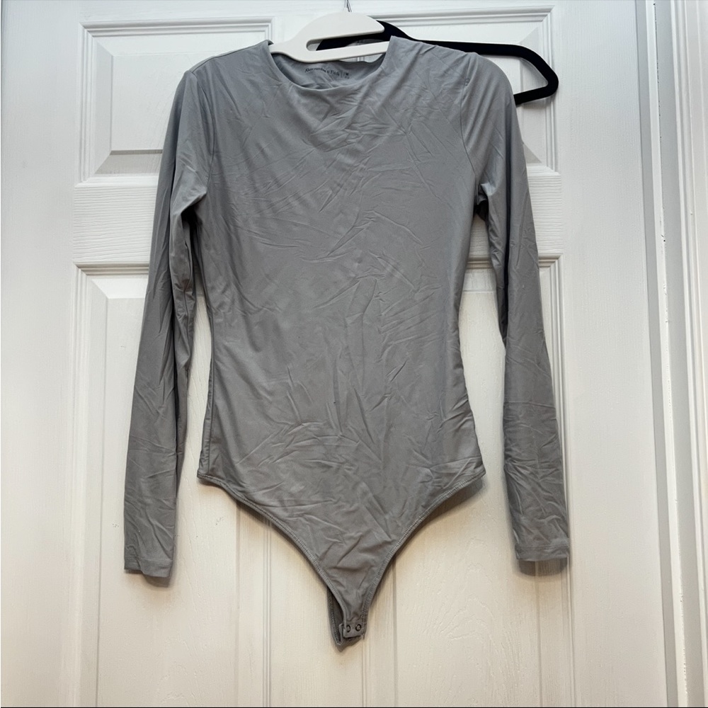 Soft Matte Seamless Long-Sleeve Crew Bodysuit